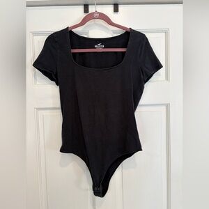 Hollister Black Capped Sleeve Bodysuit